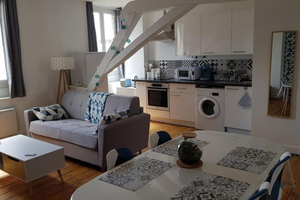 Appartement Lumineux Et Moderne ルマン エクステリア 写真